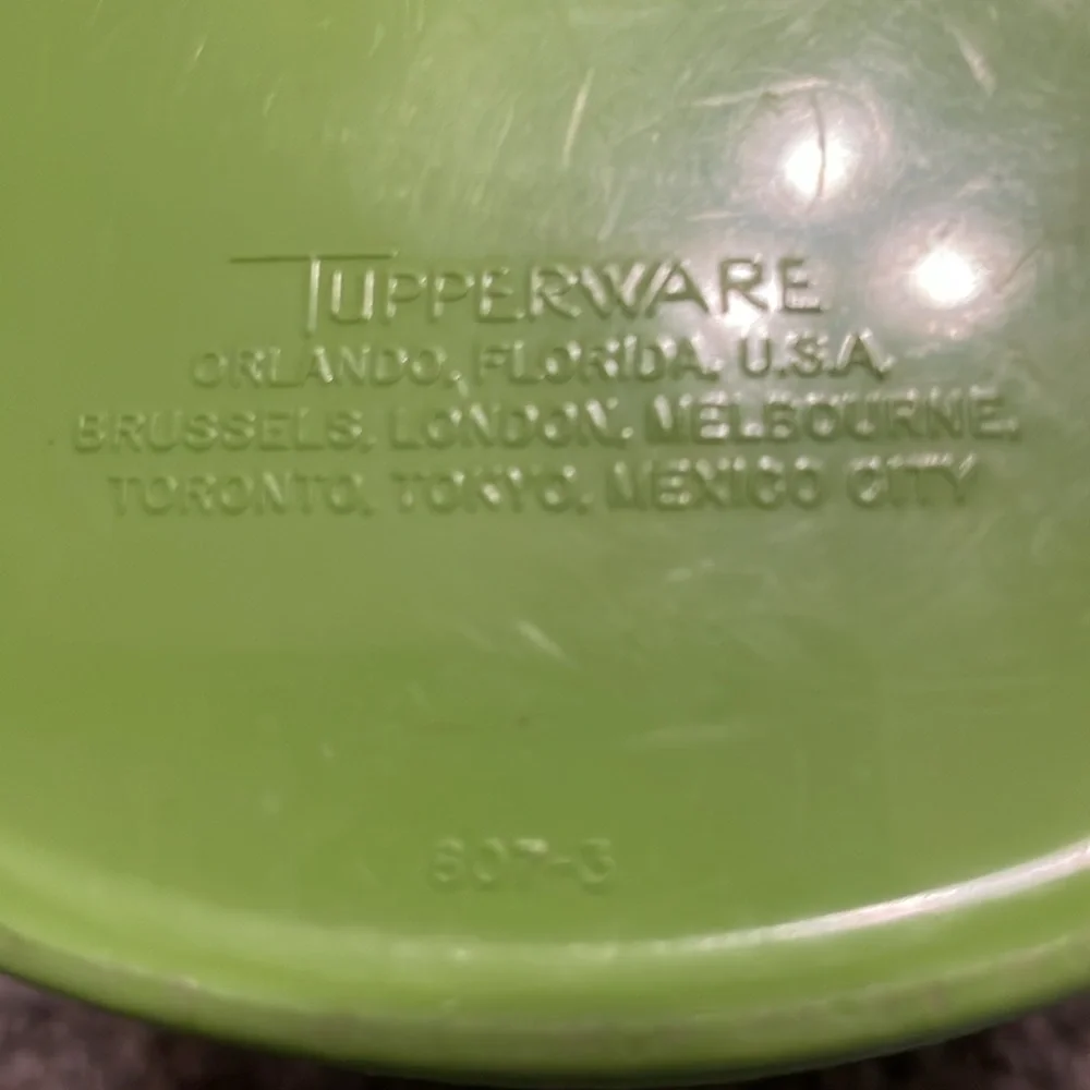 Tupperware‎ Canister Vintage Apple Green 807- 3 w/ Lid 7